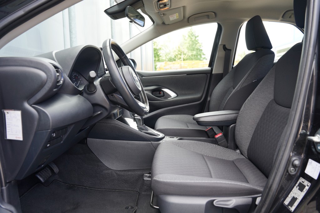 TOYOTA YARIS Hatchback 5 drs