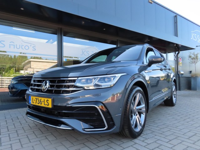 Volkswagen Tiguan - 1.5 TSI R-LINE DSG Pano 19 Inch Led Nw Model 2021