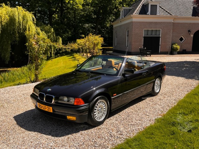 BMW 3-SERIE 318i EXE Cabriolet origineel NL auto #TIJDLOOS De Croon Classics & More, 7391al TWELLO