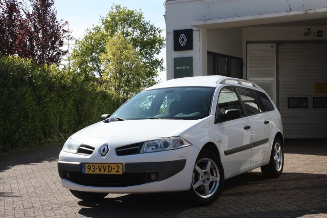 RENAULT MEGANE 1.5 dCi Business Line 105 Pk 6 bak Roetfilter Marge, Renault Vaassen, STEIN