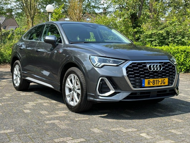 AUDI Q3 SPORTBACK S Line ,Apple Carplay,DAB radio,Camera,,ACC,Led koplampen,, Van Grinsven Auto's, Rosmalen