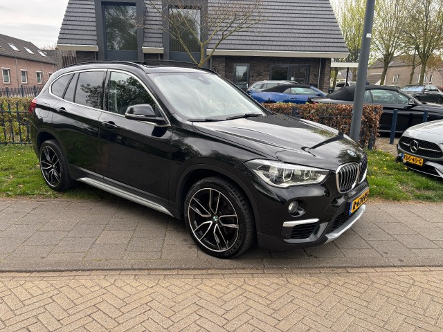 BMW X1 1.8 High Line ,X Line ,Panoramadak,Afn.Trekhaak,Leder,Led koplampen, Van Grinsven Auto's, Rosmalen
