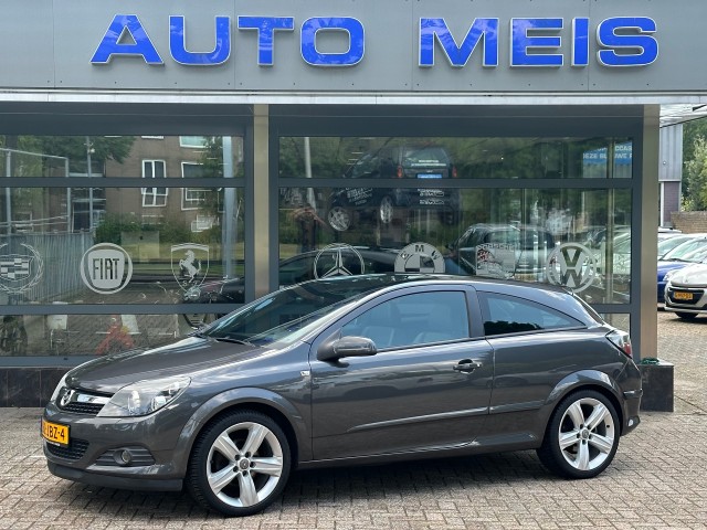 OPEL ASTRA GTC 1.8 Temptation Panoramische voorruit Leder Navi Clima Cruise, Autobedrijf Meis-Jacqx V.O.F., Heerlen