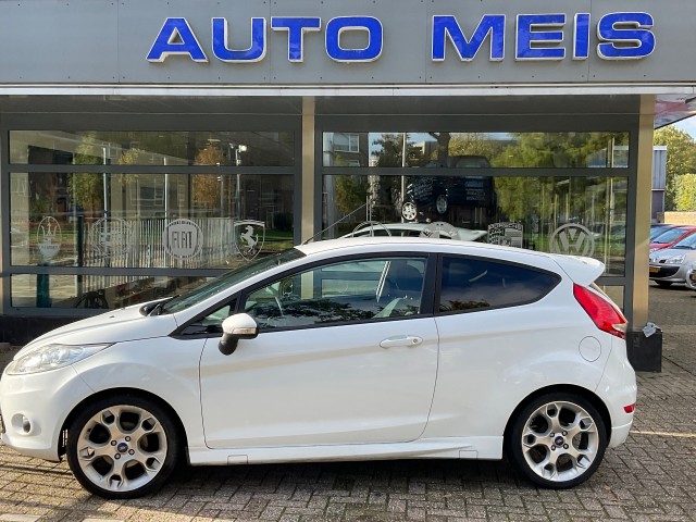 FORD FIESTA 1.6 ghia, Autobedrijf Meis-Jacqx V.O.F., Heerlen