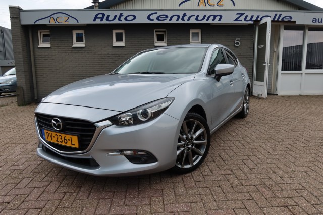 MAZDA 3 2.0 S.A. 120 SKYLAESE, NAVI, 18 INCH, STOELVERWARMING  ENZ..., Auto Centrum Zwolle, Zwolle