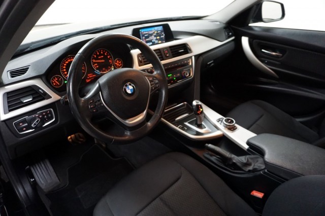 BMW 3-SERIE 316i TOURING BUSINESS AUTOMAAT/ CLIMA/ NAVI ABC Cars, 9663 AX Nieuwe Pekela
