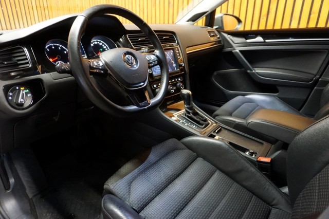 VOLKSWAGEN GOLF 1.4 TSI 150PK ACT BUSINESS EDITION DSG-AUTOMAAT ABC Cars, 9663 AX Nieuwe Pekela