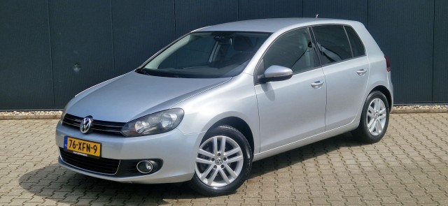 VOLKSWAGEN GOLF 1.2 TSI  5DRS  Highline  Zuinige motor !!, Autobedrijf Pouw Doetinchem, Doetinchem