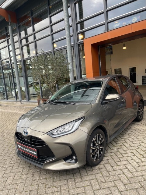TOYOTA YARIS 1.5 HYB. DYNAMIC, Autobedrijf Bouwman B.V., Deventer (Colmschate)