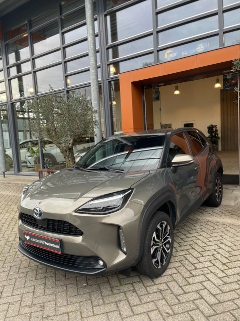 TOYOTA YARIS 1.5 HYBRID FIRST ED., Autobedrijf Bouwman B.V., Deventer (Colmschate)