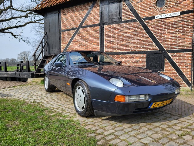 PORSCHE 928 S4 Manual M220 , Frawi, Hengelo (ov)