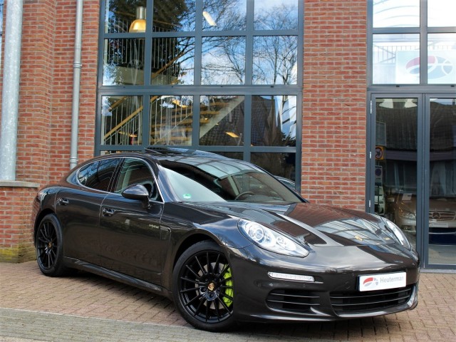 PORSCHE PANAMERA S 3.0 E-Hybrid/ Luchtvering/ Schuifdak/ Softclose/ 14%, Heuterman Auto's B.V, Oosterbeek