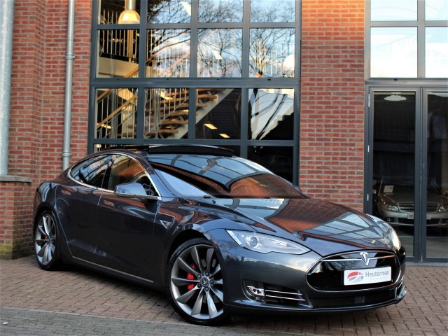 TESLA MODEL S  P85D Performance 700pk 4WD Autopilot/ Winterpakket/ 21 inch Tur, Heuterman Auto's B.V, Oosterbeek