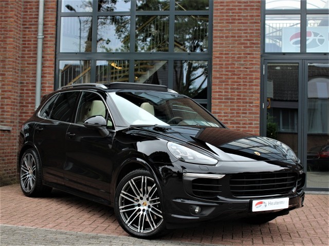 PORSCHE CAYENNE 3.0 S E-Hybrid GTS Sportpakket 14% Panodak/ Luchtvering/ Ex. BTW, Heuterman Auto's B.V, Oosterbeek