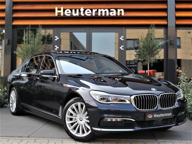 BMW 7-SERIE 740Le xDrive iPerformance High Ex. Aut./ Lang/ Schuifdak/ Head-U, Heuterman Auto's B.V, Heteren