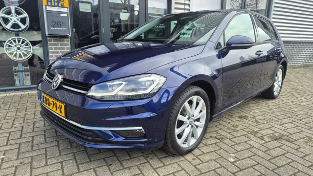 VOLKSWAGEN GOLF 1.5TSI HIGHLINE BUSINESS R STANDKACHEL PANO TREKH CARPLAY CRUISE, Van Eek Auto`s, Vaassen