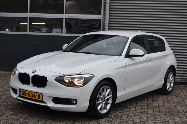 BMW 1-SERIE NAVI / AUTOMAAT / 5 DEURS / AIRCO , Grouwstra Personen- en Bedrijfsautos BV, Deventer
