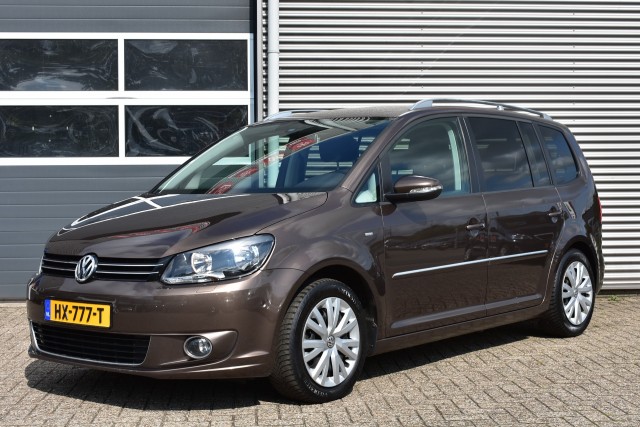 VOLKSWAGEN TOURAN 1.6 TDI  / 7P / TREKHAAK / AIRCO , Grouwstra Personen- en Bedrijfsautos BV, Deventer