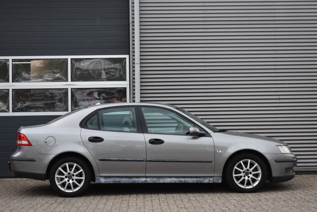SAAB 9-3 2.0T VECTOR / AIRCO / GOED ONDERHOUDEN , Grouwstra Personen- en Bedrijfsautos BV, Deventer