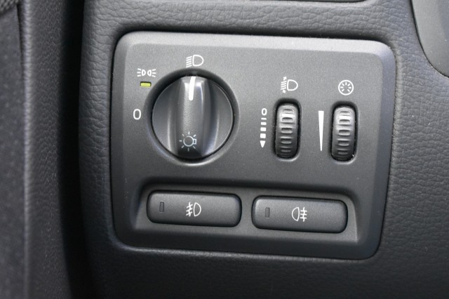 VOLVO V70 2.4 / AIRCO / STOELVERWARMING / CRUISE CONTROL, Grouwstra Personen- en Bedrijfsautos BV, Deventer