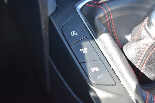 FORD FOCUS 1.0 EBH / ST LINE / CARPLAY / BTW AUTO, Grouwstra Personen- en Bedrijfsautos BV, Deventer