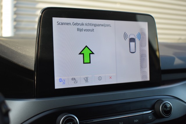 FORD FOCUS 1.0 EBH / ST LINE / CARPLAY / BTW AUTO, Grouwstra Personen- en Bedrijfsautos BV, Deventer