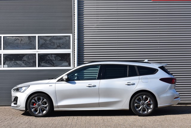 FORD FOCUS 1.0 EBH / ST LINE / CARPLAY / BTW AUTO, Grouwstra Personen- en Bedrijfsautos BV, Deventer