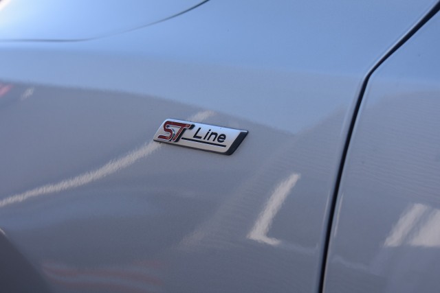 FORD FOCUS 1.0 EBH / ST LINE / CARPLAY / BTW AUTO, Grouwstra Personen- en Bedrijfsautos BV, Deventer