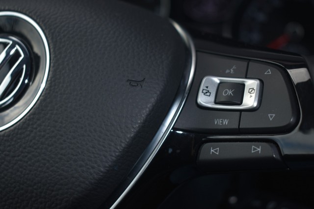 VOLKSWAGEN GOLF 1.5 TSI / ADAP. CRUISE / LED PAKKET / 4 NIEUWE BANDEN, Grouwstra Personen- en Bedrijfsautos BV, Deventer