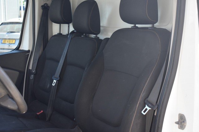 RENAULT TRAFIC 1.6 DCI T29 L2H1 / IMPERIAAL / TREKHAAK / AIRCO, Grouwstra Personen- en Bedrijfsautos BV, Deventer