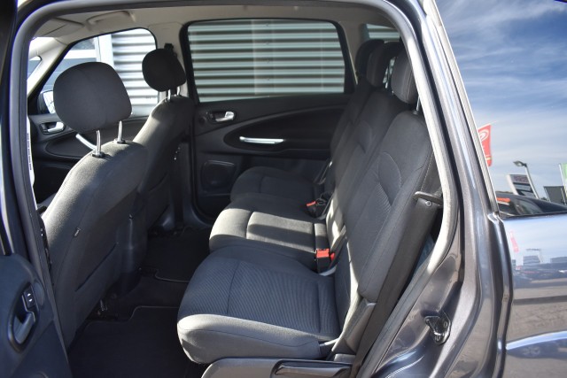 FORD S-MAX 2.0-16V / STOELVERWARMING / AIRCO , Grouwstra Personen- en Bedrijfsautos BV, Deventer