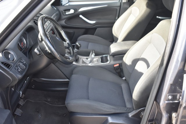 FORD S-MAX 2.0-16V / STOELVERWARMING / AIRCO , Grouwstra Personen- en Bedrijfsautos BV, Deventer