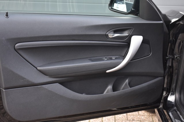 BMW 1-SERIE 118I HIGH EXECUTIVE / M PAKKET / LEDER / NAVI  / STOELVERWARMING , Grouwstra Personen- en Bedrijfsautos BV, Deventer