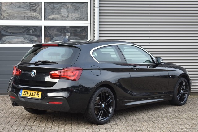 BMW 1-SERIE 118I HIGH EXECUTIVE / M PAKKET / LEDER / NAVI  / STOELVERWARMING , Grouwstra Personen- en Bedrijfsautos BV, Deventer