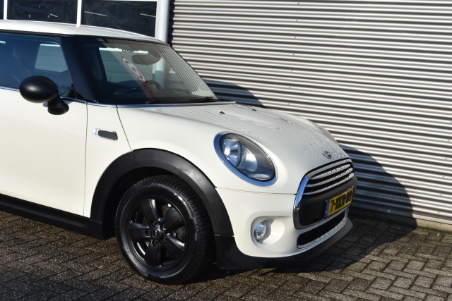 MINI COOPER 1.2 ONE BUSINESS / AIRCO / CRUISE CONTROLE/  MINI CONNECTED , Grouwstra Personen- en Bedrijfsautos BV, Deventer