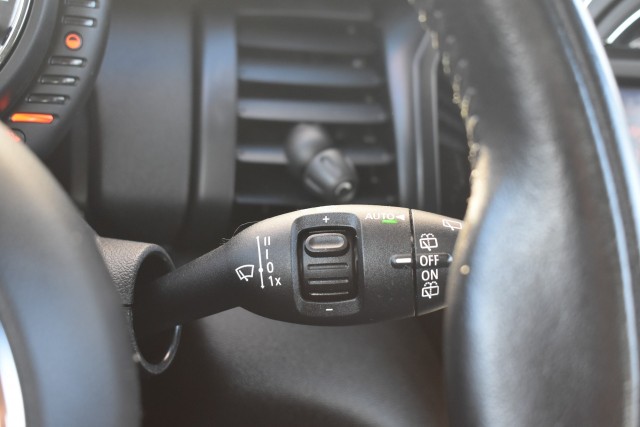 MINI COOPER 1.2 ONE BUSINESS / AIRCO / CRUISE CONTROLE/  MINI CONNECTED , Grouwstra Personen- en Bedrijfsautos BV, Deventer