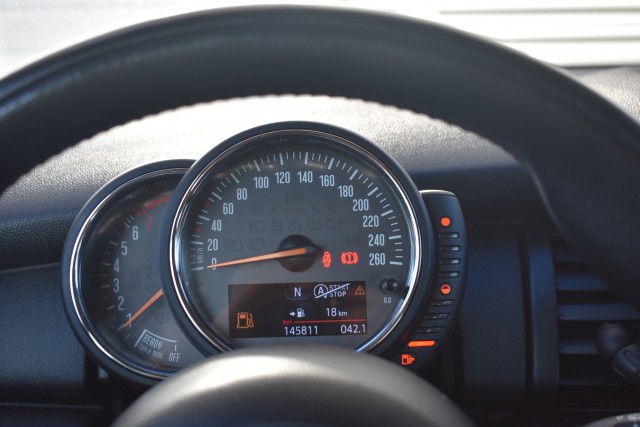 MINI COOPER 1.2 ONE BUSINESS / AIRCO / CRUISE CONTROLE/  MINI CONNECTED , Grouwstra Personen- en Bedrijfsautos BV, Deventer