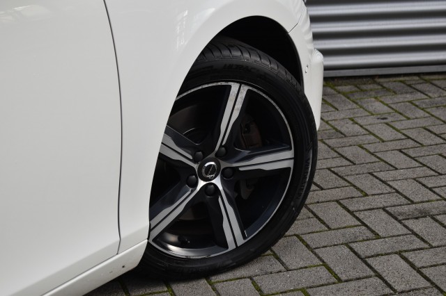 VOLVO V40 1.5 T3 AUT. POLAR+ SPORT / HARMAN/KARDON / AFN. HAAK, Grouwstra Auto`s, Deventer