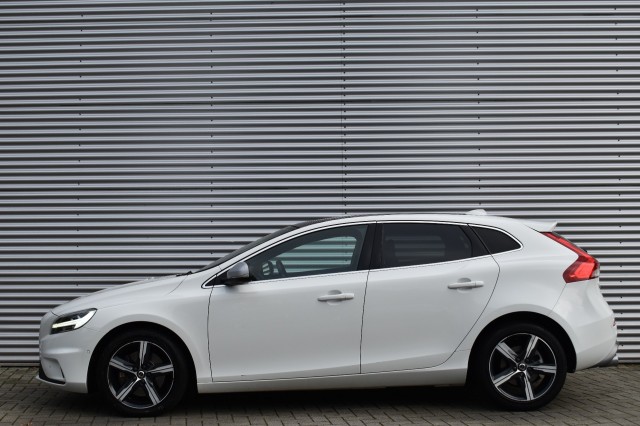 VOLVO V40 1.5 T3 AUT. POLAR+ SPORT / HARMAN/KARDON / AFN. HAAK, Grouwstra Auto`s, Deventer