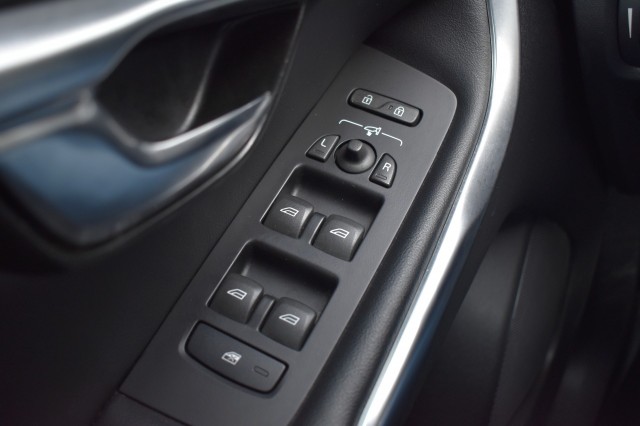 VOLVO V40 1.5 T3 AUT. POLAR+ SPORT / HARMAN/KARDON / AFN. HAAK, Grouwstra Auto`s, Deventer