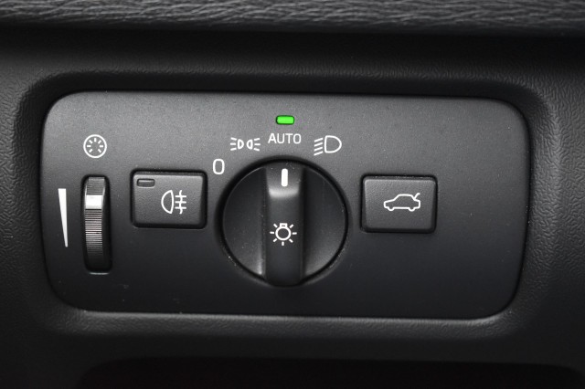 VOLVO V40 1.5 T3 AUT. POLAR+ SPORT / HARMAN/KARDON / AFN. HAAK, Grouwstra Auto`s, Deventer