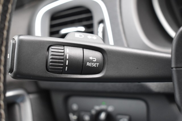 VOLVO V40 1.5 T3 AUT. POLAR+ SPORT / HARMAN/KARDON / AFN. HAAK, Grouwstra Auto`s, Deventer