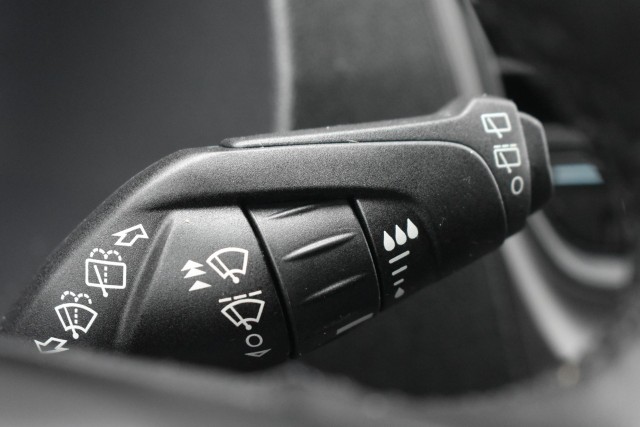 FORD TRANSIT CUSTOM 300 2.0 TDCI L2H1 DUBBEL CABINE / APPLE CARPLAY / TREKHAAK, Grouwstra Personen- en Bedrijfsautos BV, Devente