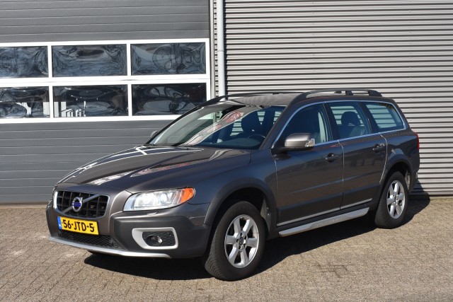 VOLVO XC70 2.4D SUMMUM / VERW STOELEN / LEDER / NL AUTO / 100% ONDERHOUD , Grouwstra Personen- en Bedrijfsautos BV, Deventer