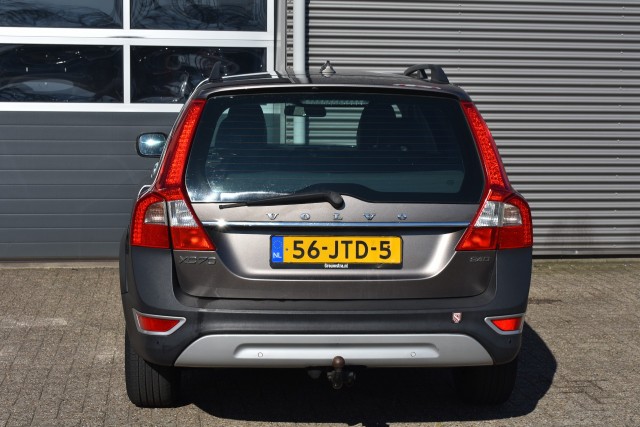 VOLVO XC70 2.4D SUMMUM / VERW STOELEN / LEDER / NL AUTO / 100% ONDERHOUD , Grouwstra Personen- en Bedrijfsautos BV, Deventer