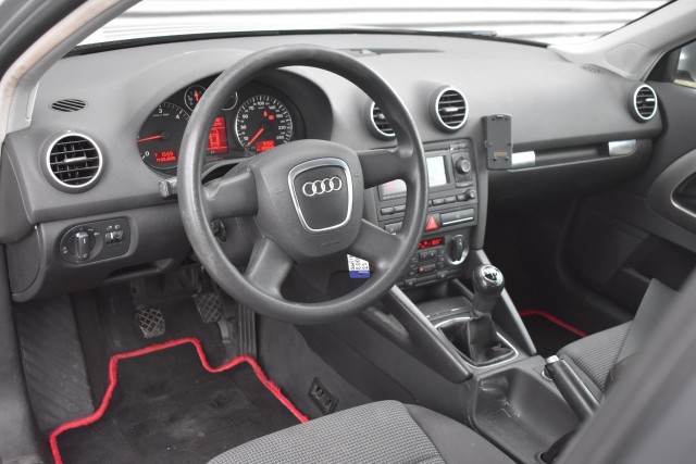 AUDI A3 2.0 TDI ATTR. BNS / PANO DAK / CLIMA / PDC / 100% ONDERHOUDEN, Grouwstra Personen- en Bedrijfsautos BV, Deventer