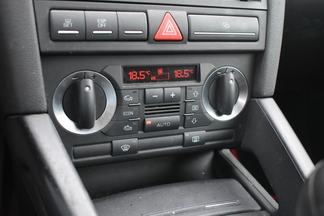 AUDI A3 2.0 TDI ATTR. BNS / PANO DAK / CLIMA / PDC / 100% ONDERHOUDEN, Grouwstra Personen- en Bedrijfsautos BV, Deventer