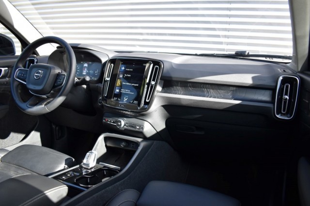 VOLVO XC40 1.5 T4 RECHARGE / LEDER / H/K AUDIO / EL. STOEL+MEMORY, Grouwstra Auto`s, Deventer