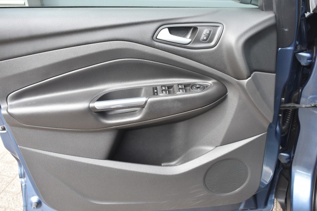 FORD KUGA 1.5 ECOB. TITANIUM / PDC /  TREKHAAK / STOELVERWARMING , Grouwstra Personen- en Bedrijfsautos BV, Deventer