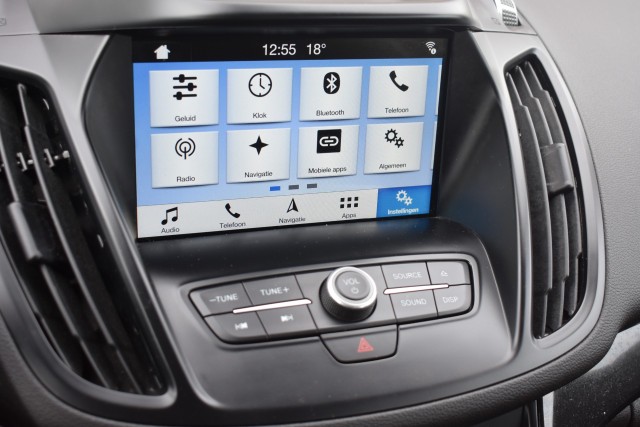 FORD KUGA 1.5 ECOB. TITANIUM / PDC /  TREKHAAK / STOELVERWARMING , Grouwstra Personen- en Bedrijfsautos BV, Deventer